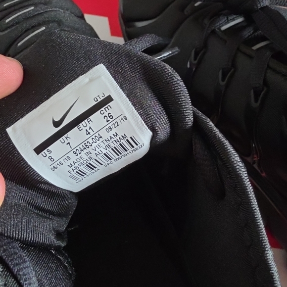 Nike Air Vapormax Plus Triple Black Anthracite 924453 004 Size 8 - Picture 4 of 7